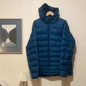 Patagonia Men's Deep Blue Puffer Jacket